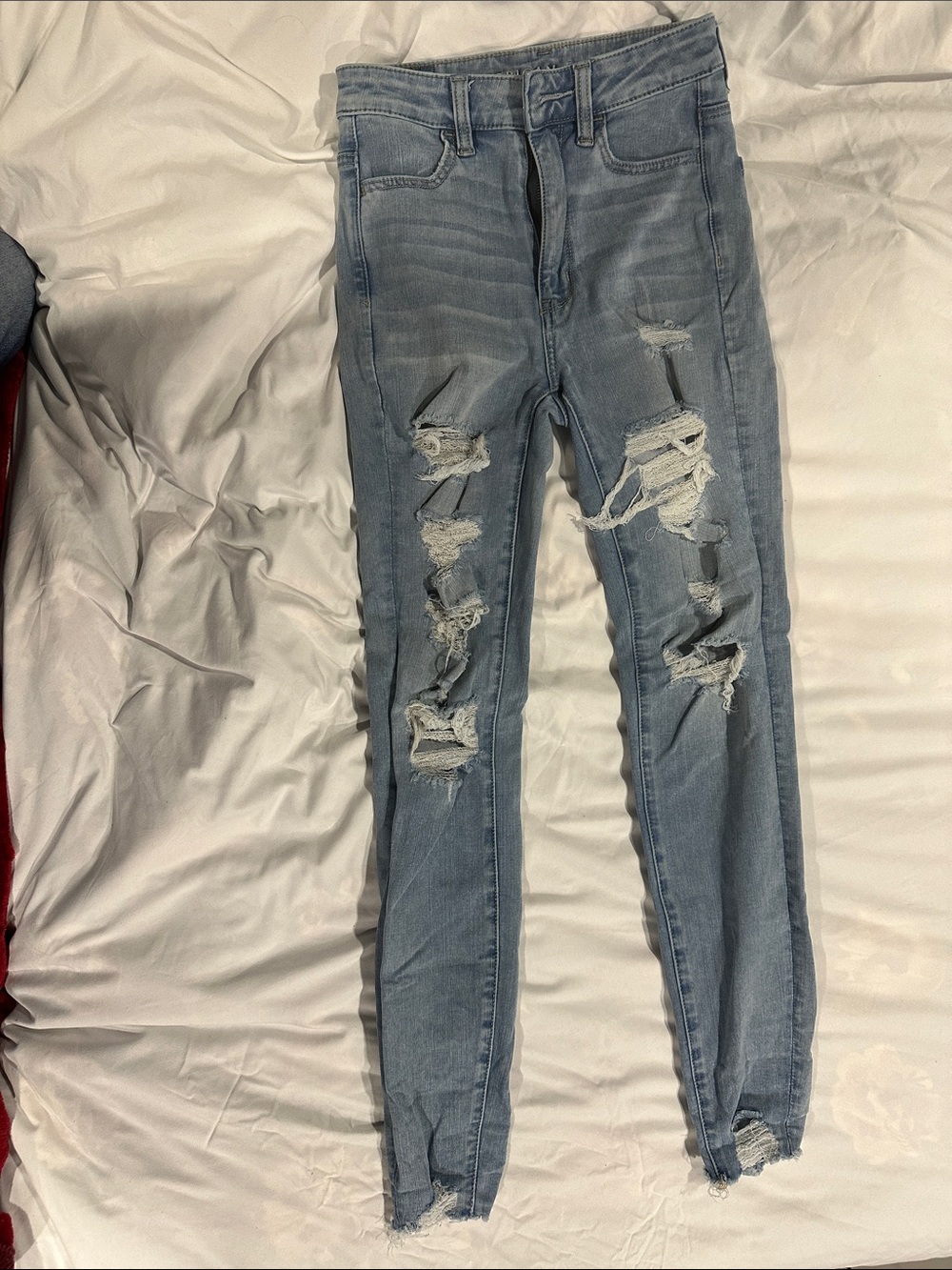 American Eagle Outfitters Light Wash Ripped Skinny Jeans